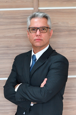 foto do advogado rogerio margarido duarte